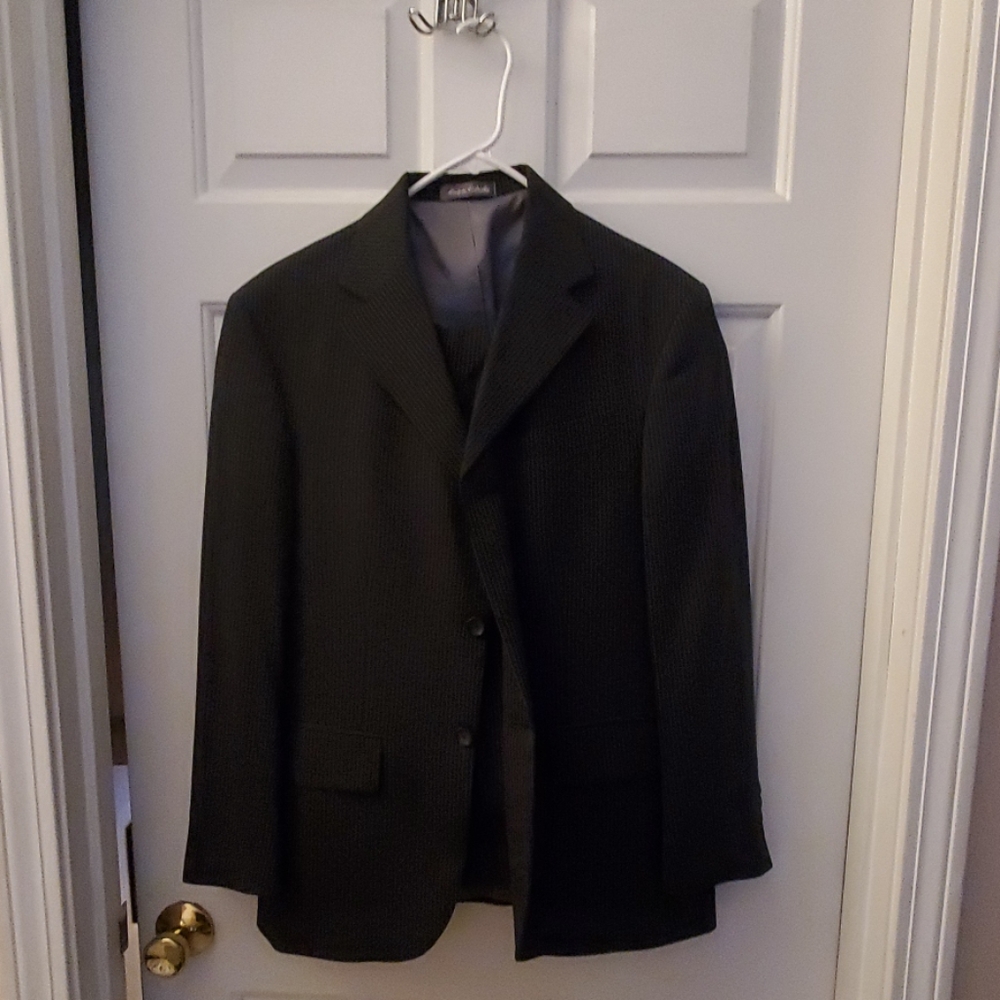 Oscar De La Rente Mens pin striped suit